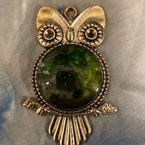 Handmade Jewelry Silvertone Owl Setting For Green Alcohol Ink Art Under Glass